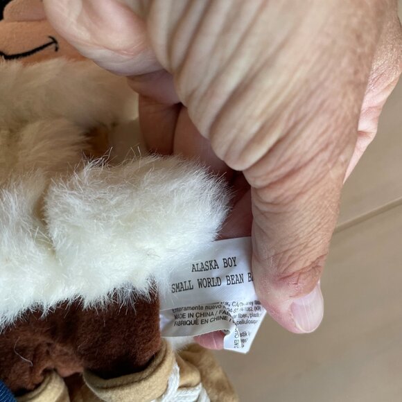 Bundle of Vintage Disney Store It's A Small World Bean Bag Plush Toys - Picture 14 of 14